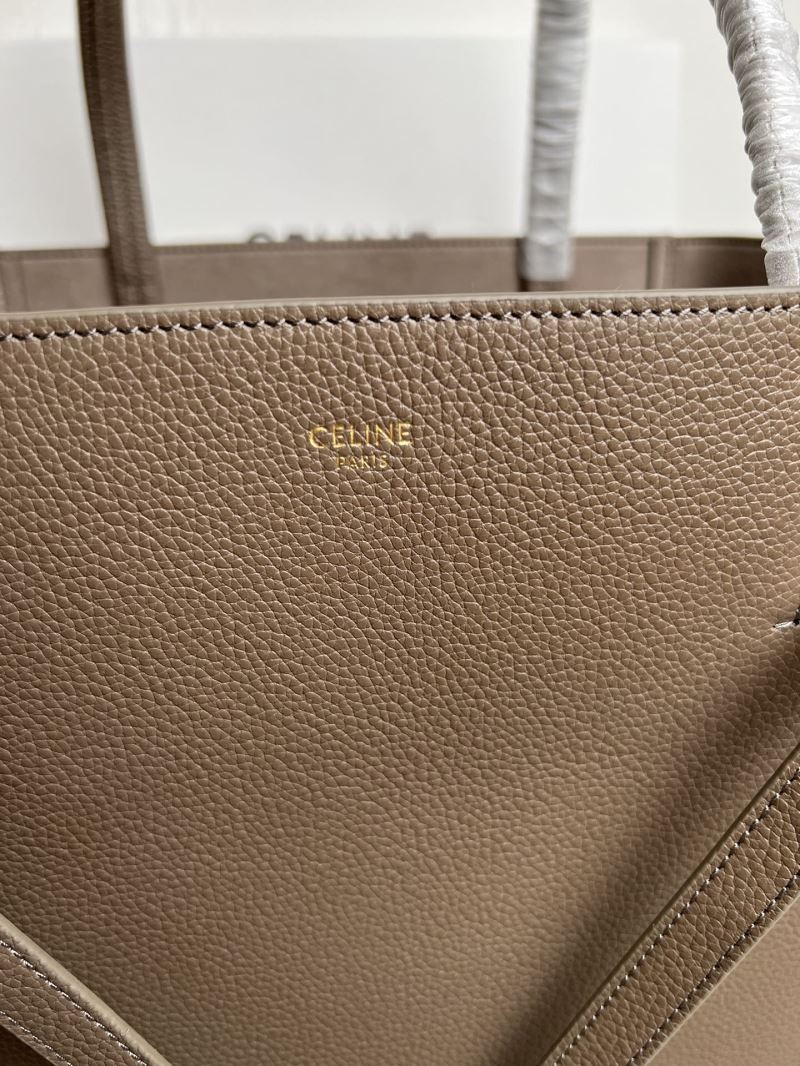 Ce1i*e cabas bags